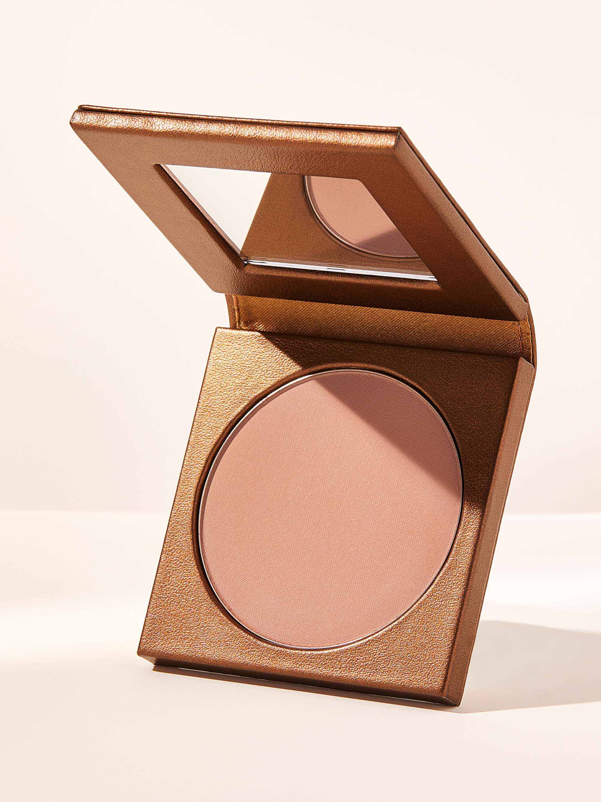 Amazonian clay matte waterproof bronzer image number null
