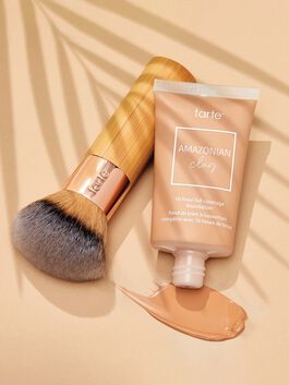 Amazonian clay 16-hour full coverage foundation image number null