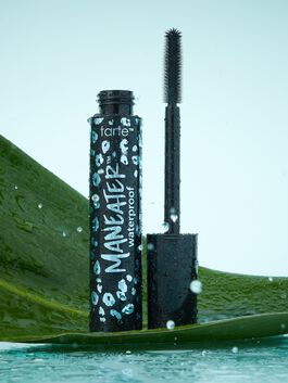 maneater™ waterproof mascara image number null