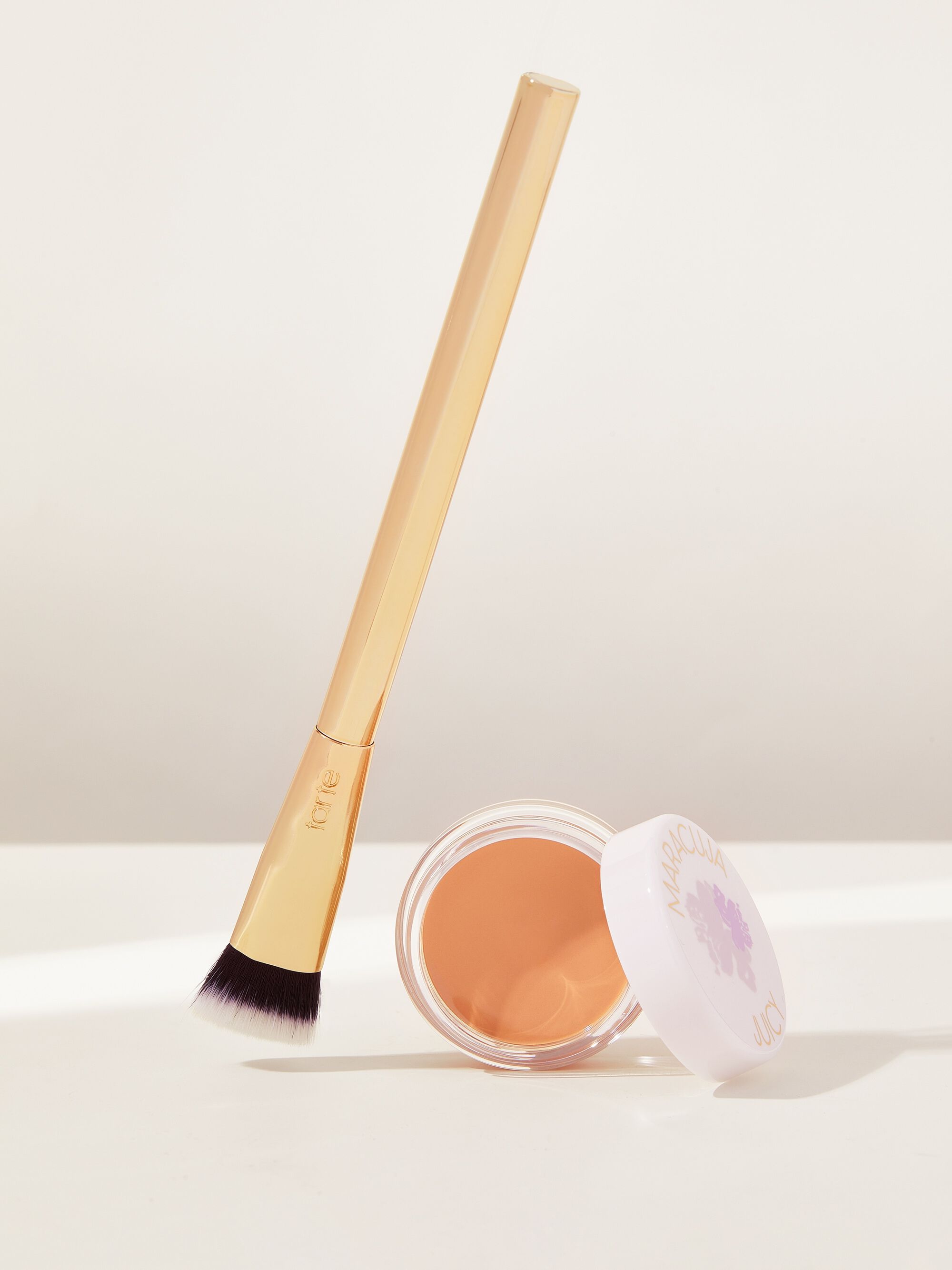 maracuja juicy conceal & blend duo image number null