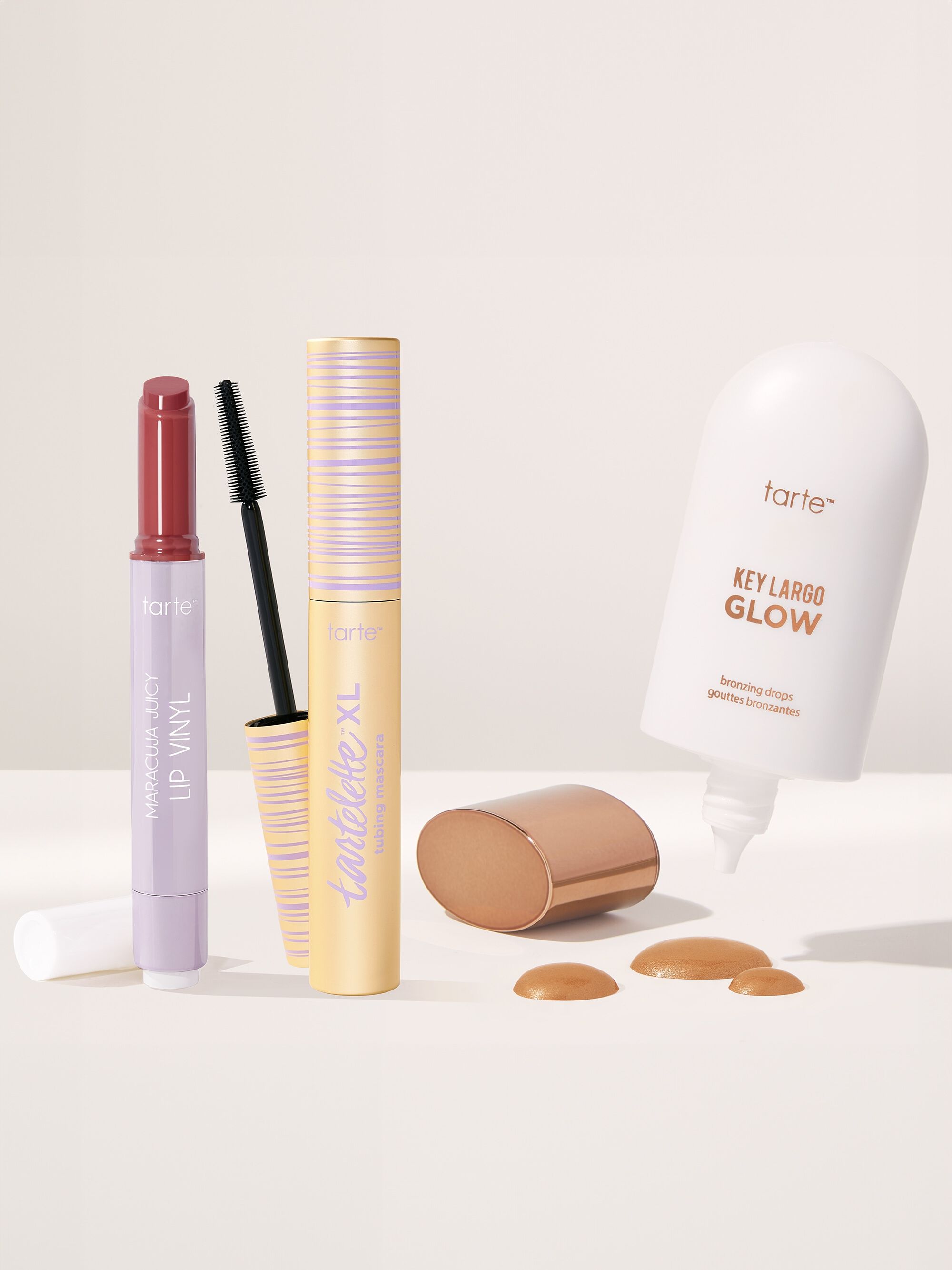 trending essentials trio image number null
