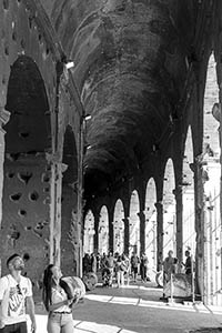4IT_Colosseum_3918_300bw
